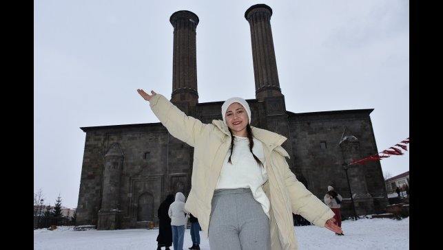 KYGM'li kızlar Erzurum'dan mutlu gitti