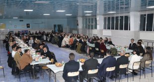 Yeni atanan öğretmenler yemekte buluştu