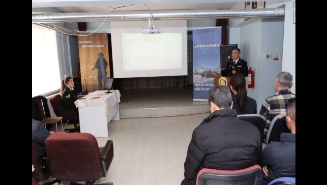 Jandarmadan gençlere kariyer planlama desteği