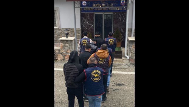 Elazığ'da 800 metre bakır kablo çalan 4 şüpheli yakalandı