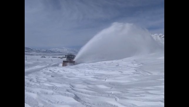 Tunceli'de kardan kapanan 6 köy yolunu açmak için çalışmalar sürüyor