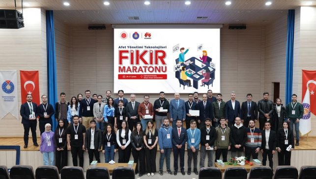 Kahramanmaraşlı öğrenciler Huawei Fikir Maratonu'nda afetlere karşı dijital projeler geliştirdi