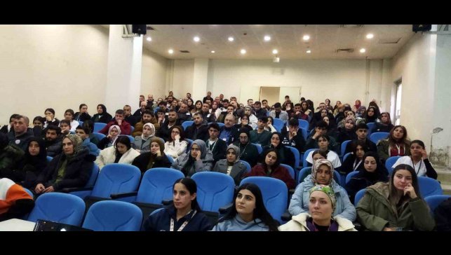 Sağlık personeline temel ve ileri yaşam desteği eğitimi verildi