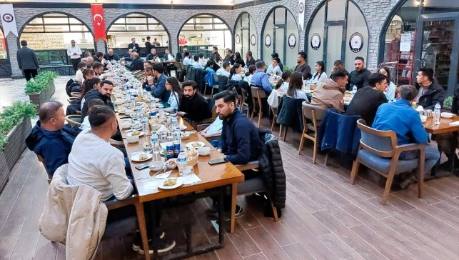 Van Emniyet Müdürü Mutlu, sporcularla iftar açtı