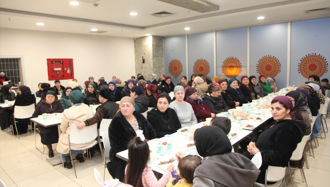 Bitlis'teki Ahıska Türkleri iftarda bir araya geldi