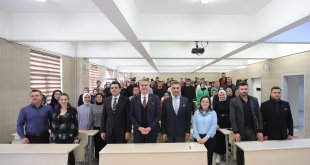 Ağrı İbrahim Çeçen Üniversitesi’nde “Hukukta Kariyer” Söyleşisi Düzenlendi