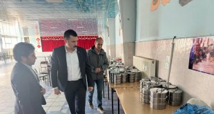 Diyadin Kaymakamı Mustafa Karali, İftar Yemeklerinin Hazırlandığı Mutfakta İncelemelerde Bulundu