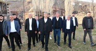 Patnos Belediye Başkanı Abdulhalık Taşkın, Bayramı Köyünde Geçirdi