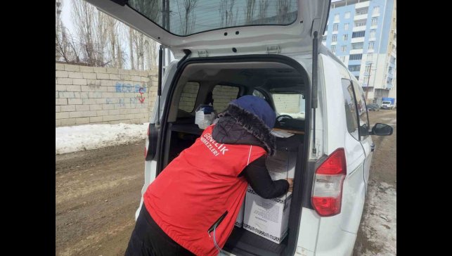 Gençlik Merkezi, Ramazan'da yardımları ihtiyaç sahiplerine iletiyor