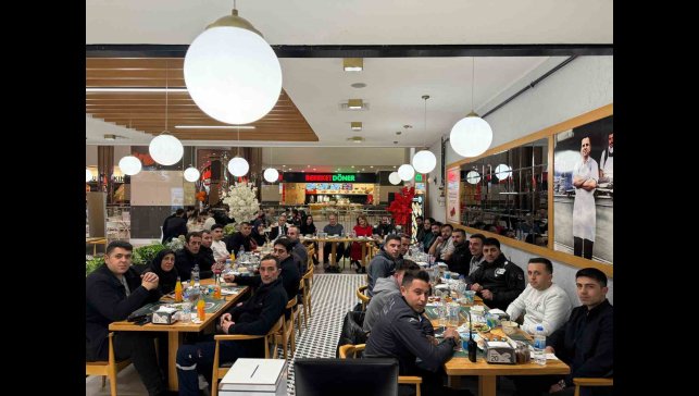 Vanmall yönetim ve personeli iftarda bir araya geldi
