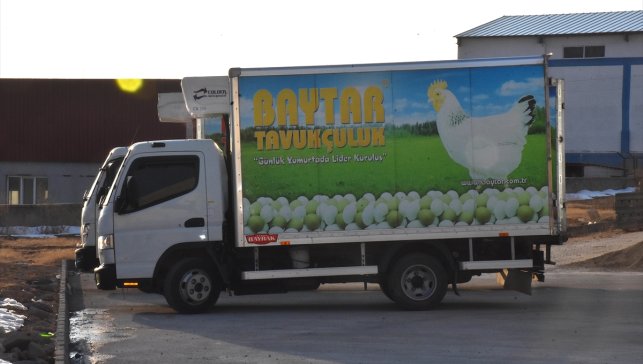 Devlet desteğiyle büyüttüğü işletmede yılda 300 ton tavuk eti işliyor