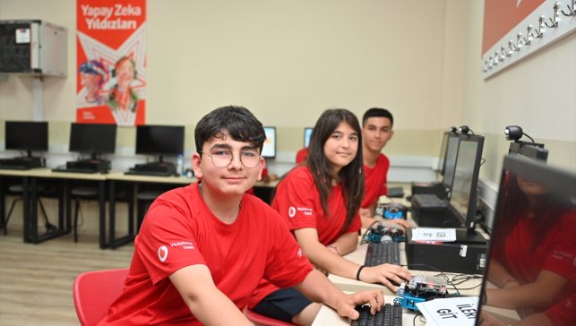 Global Vodafone Vakfı, eğitimde yapay zekanın rolüne ilişkin rapor yayımladı
