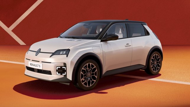 Renault 5, Roland-Garros'a özel olarak yeniden tasarlandı