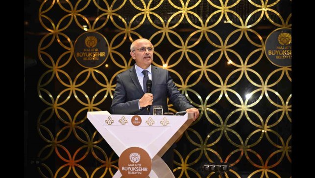 Başkan Er: "Konutlar hazirandan itibaren teslim edilecek"