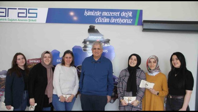 Aras EDAŞ'ta kadın çalışanlara anlamlı 8 Mart kutlaması