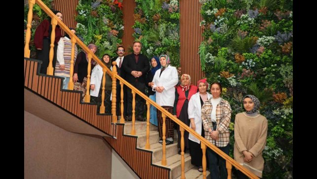 Vali Aydoğdu Refahiye'de çeşitli temaslarda bulundu