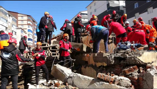 Bitlis'te 438 kişinin katılımıyla deprem tatbikatı yapıldı