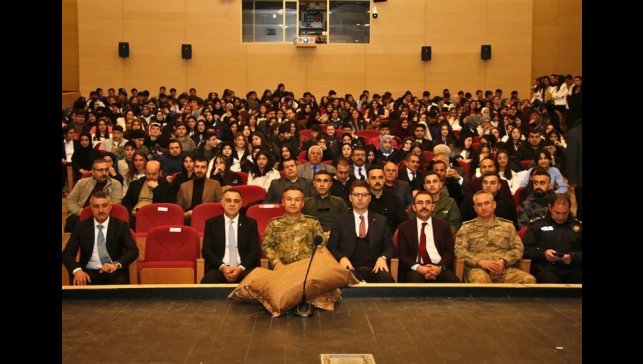 Erciş'te İstiklal Marşı'nın Kabulü ve Mehmet Akif Ersoy'u Anma Günü