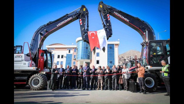 Hakkari İl Özel İdaresi filosuna 11 yeni araç daha ekledi