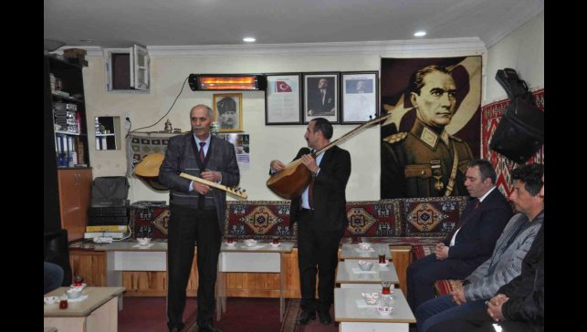 Kars'ta Ramazan ayında aşıklık geleneği yaşatılıyor