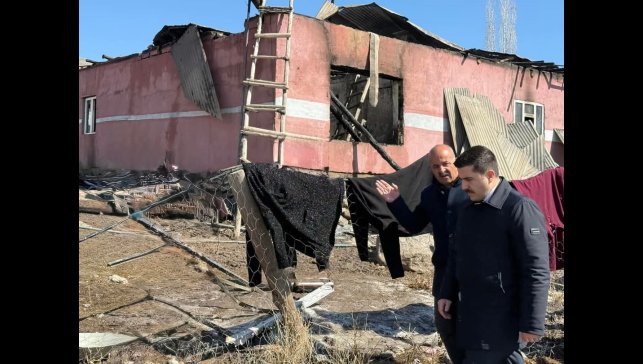 Özalp'ta yangın maddi hasara yol açtı