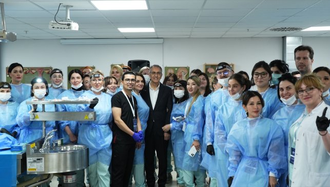 Biruni Üniversitesi, Medikal Estetik Kadavra Kursu düzenledi