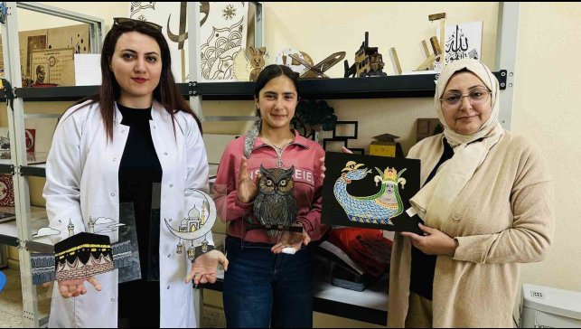 Unutulmaya yüz tutmuş vitray kursu Yüksekova'da kadın eliyle önem kazandı