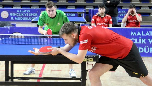 Malatya'da Masa Tenisi Gençler Güneydoğu Bölge Yarışmaları sona erdi