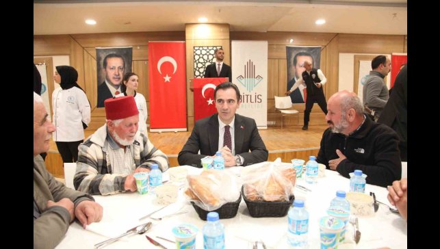 Vali Karakaya, Ahıska Türkleri ile iftarda bir araya geldi