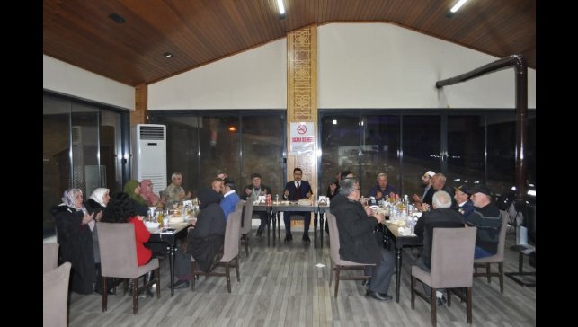 Kaymakam Demirtaş, şehit ve gazi aileleriyle iftarda buluştu