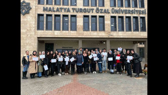 Malatya Turgut Özal Üniversitesi'nde fidan dikme etkinliği düzenlendi