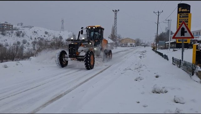 Pülümür'de taşımalı eğitime kar engeli