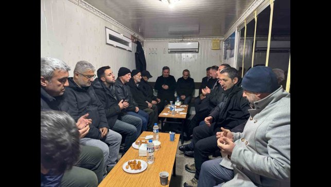 Vali Aydoğdu, Demirci ve Dayıkaraca ailelerine taziyede bulundu