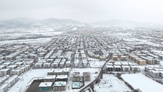 Karla kaplanan Bingöl dronla havadan görüntülendi