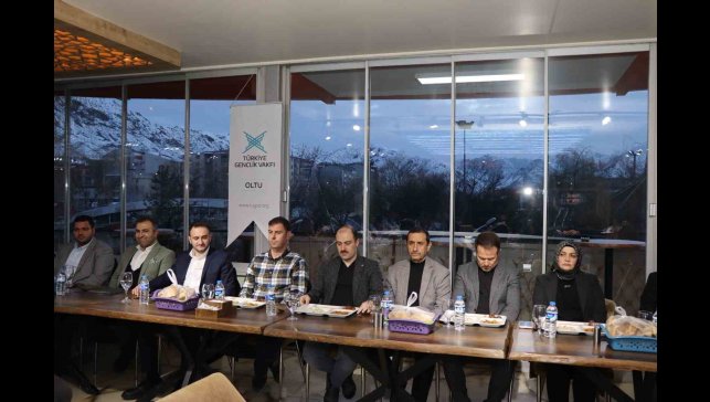 Oltu'da iftar sofrasında buluştular