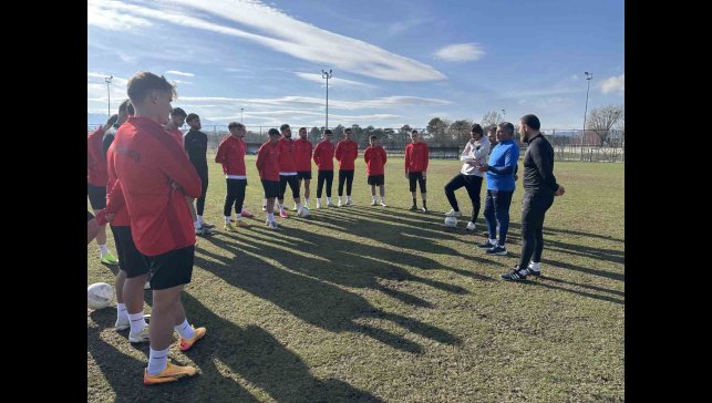 24Erzincanspor, yeni teknik direktörüyle İskenderun maçına hazır!