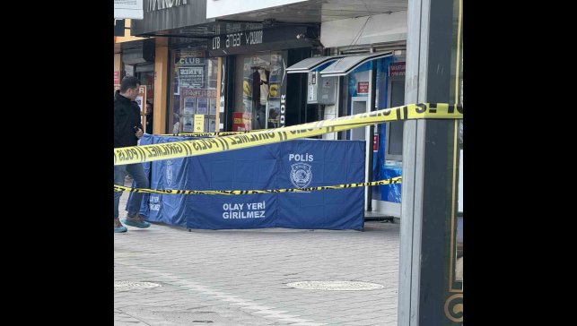 Klima montajı yaparken 5'inci kattan düşen kişi hayatını kaybetti