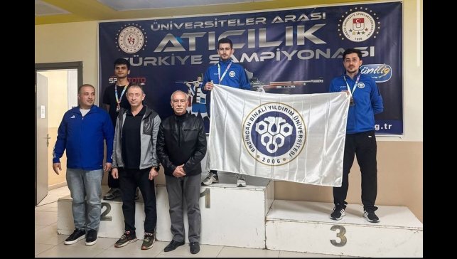 Erzincanlı atıcılık sporcusu Türkiye rekorunu kırdı