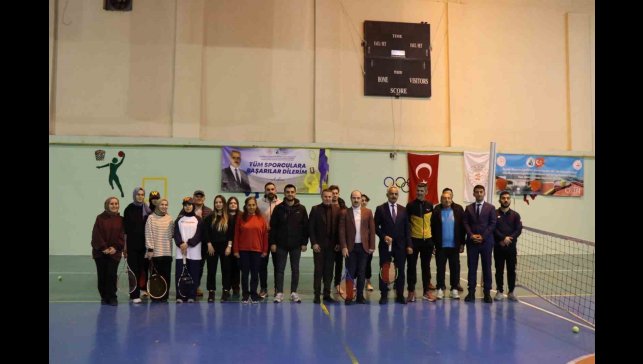 Oltu'da tenis turnuvası