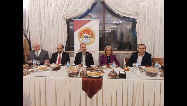 Yeni Medya Derneği'nin iftar buluşması