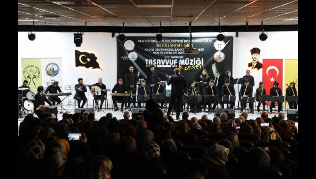 Van Büyükşehir Belediyesinin tasavvuf müziği konseri yoğun ilgi gördü