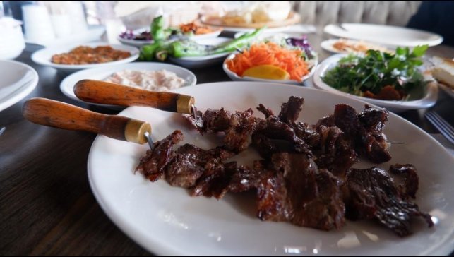 Cağ kebap Ramazan Ayı'nda da lezzet durağı oldu