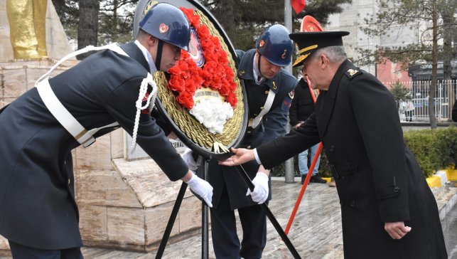 Van'ın düşman işgalinden kurtuluşunun 107. yıl dönümü kutlandı