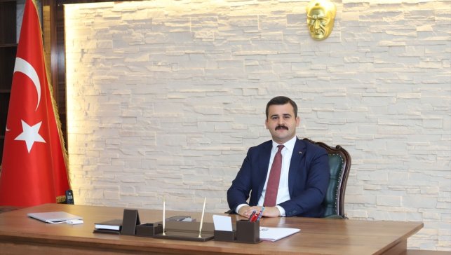 Çukurca Kaymakamı Kumcu, AA'nın kuruluşunun 105. yılını kutladı