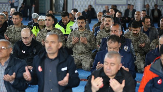 Bingöl'de Polis Haftası kapsamında şehitler için mevlit okutuldu