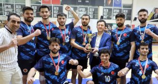 Ağrı KYK Erkek Voleybol Takımı YurtLig Doğu Anadolu Şampiyonu Oldu
