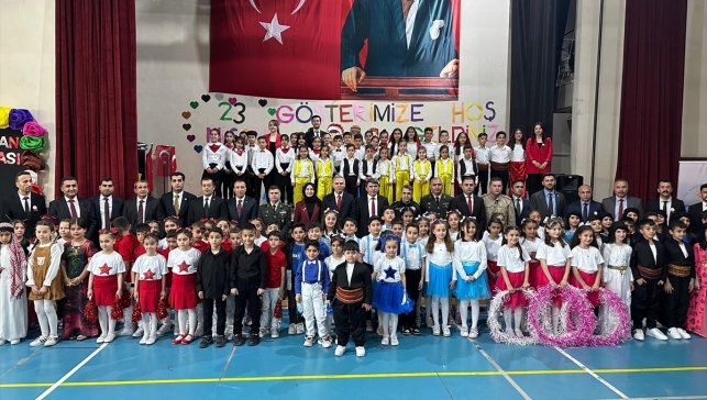 Yüksekova'da 23 Nisan Ulusal Egemenlik ve Çocuk Bayramı törenle kutlandı