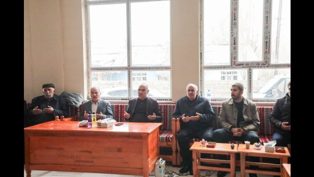 Ağrı Valisi Koç'tan Burak ailesine taziye ziyareti