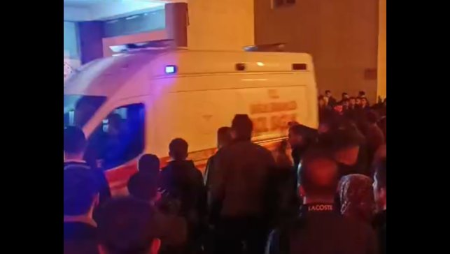 Hakkari'de devrilen kamyonun altında kalan şahıs hayatını kaybetti