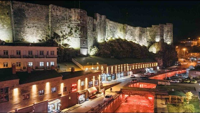 Bitlis'in tarihi dokusu yeniden canlanıyor